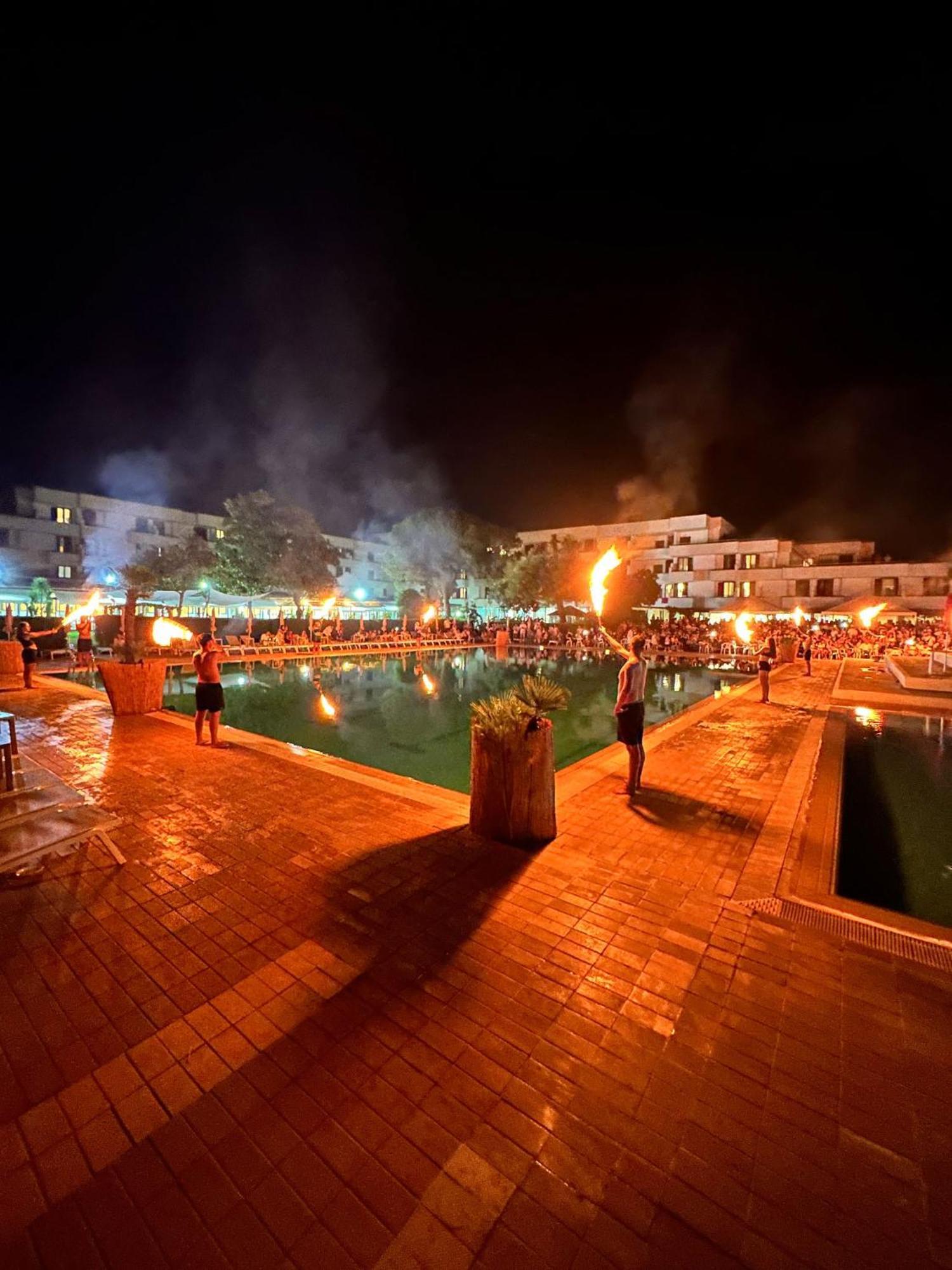 Eraora Hotel Village Battipaglia Esterno foto