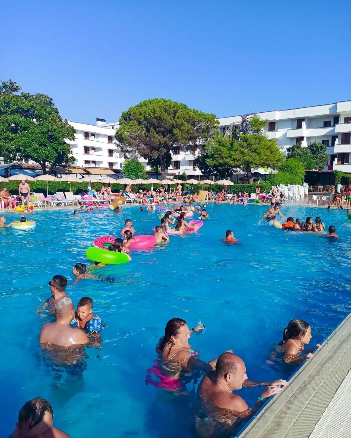 Eraora Hotel Village Battipaglia Esterno foto
